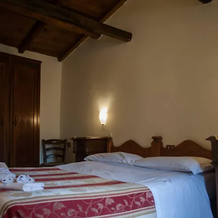 Lägenhetshotell Residenza La Torre Santo Stefano Di Sessanio
