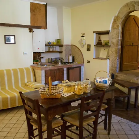 Residenza La Torre 3* سانتو ستيفانو دي سيسانيو