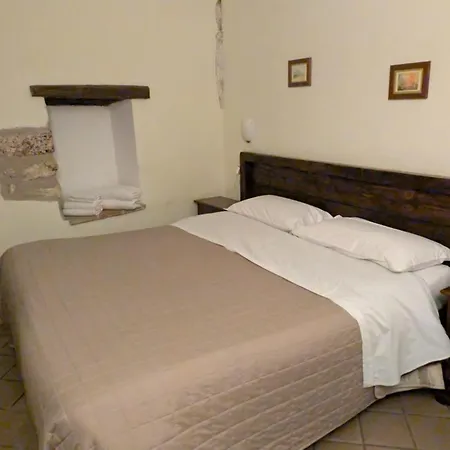 Lägenhetshotell Residenza La Torre Santo Stefano Di Sessanio