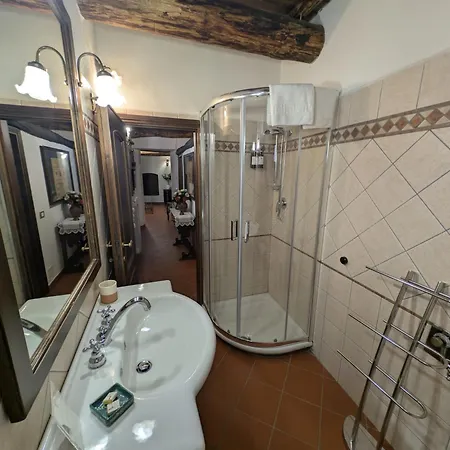 Lägenhetshotell Residenza La Torre Santo Stefano Di Sessanio