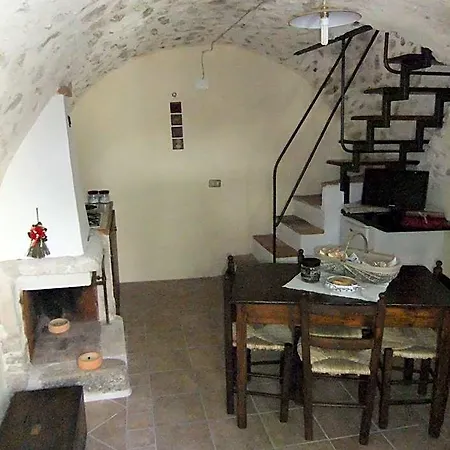Residenza La Torre Санто-Стефано-ди-Сессанио