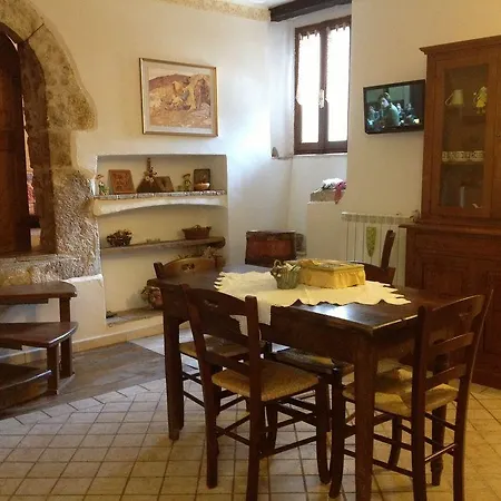 Residenza La Torre Апарт-отель Санто-Стефано-ди-Сессанио