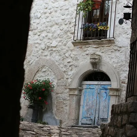 Residenza La Torre 3* سانتو ستيفانو دي سيسانيو